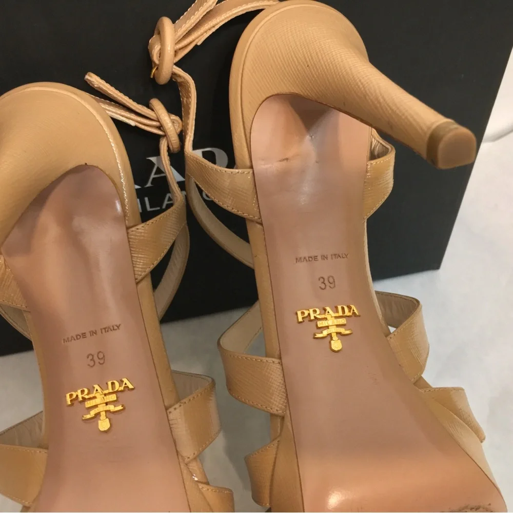 Prada Strappy Beige Patent Leather Platform Sandals Size 39 made in Italy - Picture 4 of 13
